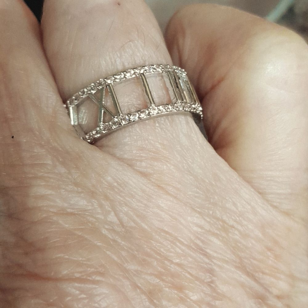 Unisex Roman Numeral Ring...Size 7....New